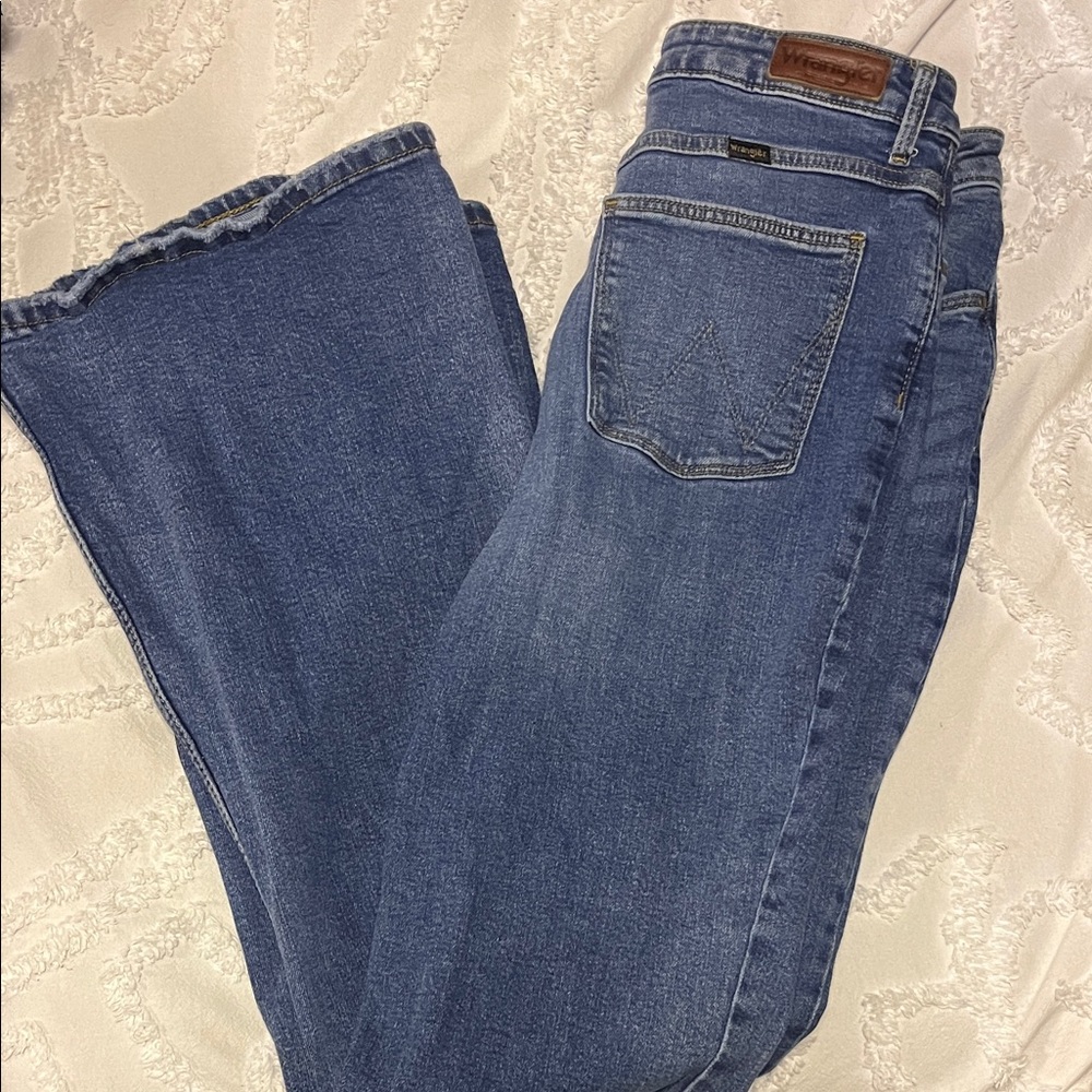 Wrangler Women's Classic Blue Flare Jeans
